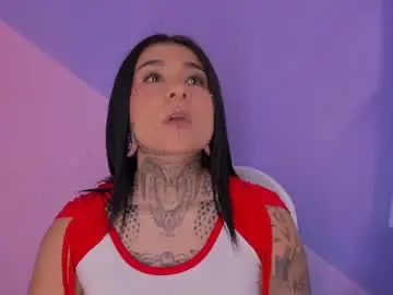 Chaturbate Live Sex Cam of adri_tatto_