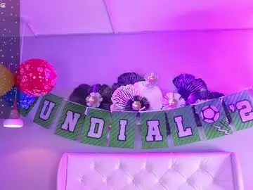 Chaturbate Live Sex of emilyy_sofiaa