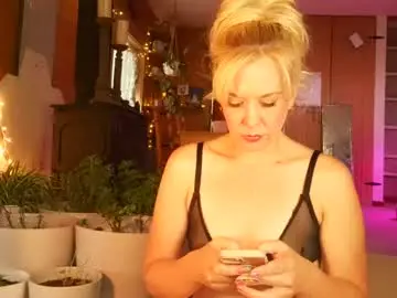 Chaturbate Sex Chat of sasha_love__