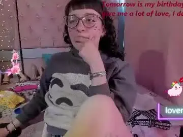 Chaturbate Nude Webcam of sweet_emmili
