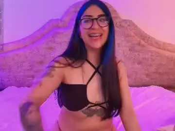 Chaturbate Adult Video Chat of gia_26