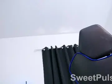 Chaturbate Live Sex Cam of sweetpulse_