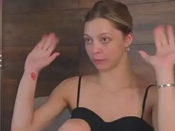 Chaturbate Sex Chat of emilielong