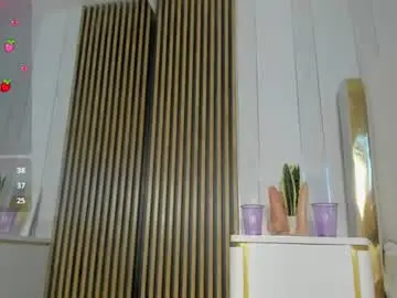 Chaturbate Free Live Porn of roxy_flame_