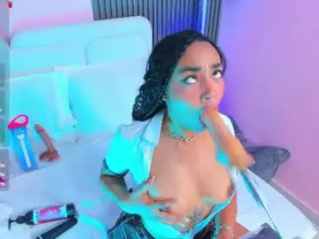Chaturbate Watch Live Sex Cams of clawdeen__wolf