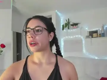 Chaturbate Live Porn of paulina_dossantos