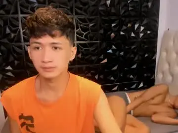 Chaturbate Watch Live Sex Cams of urmasterbigcock
