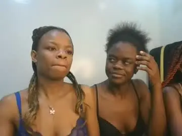 Chaturbate Best live sex cam show of petite_luxe1