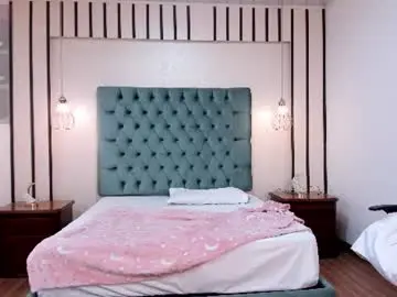 Chaturbate Watch Live Sex Cams of madissonlow