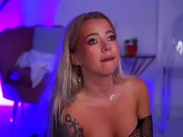 Chaturbate Free Live Porn of redlaraa