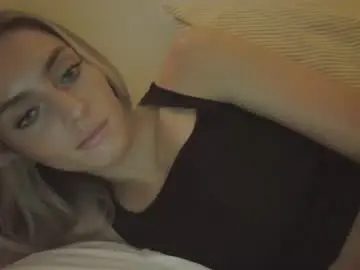 Chaturbate Live Porn of kmb25