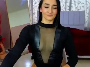 Chaturbate Live Sex Cam of malen_fitnessmilf