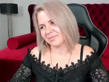 Chaturbate Live Sex of adeleravelle