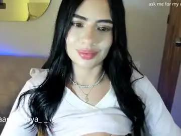 Chaturbate Free Porn Cam of sara_medellin