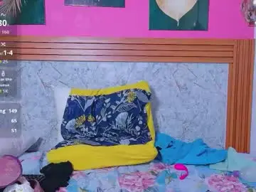 Chaturbate Free Porn Cam of curvyhomebebe