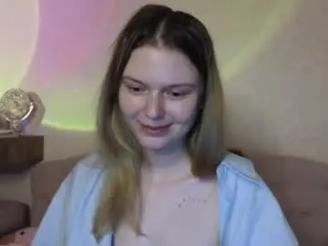 Chaturbate Live Sex Cam of vivian_alison