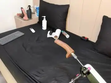 Chaturbate Watch Live Sex Cams of agatha_steel20