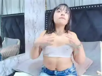 Chaturbate Free Live Porn of chloee_v