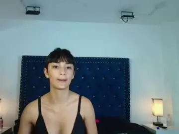 Chaturbate Live Sex Cam of damian_and_roxanne