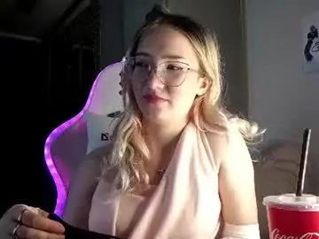 Chaturbate Nude Webcam of lomamcmeen