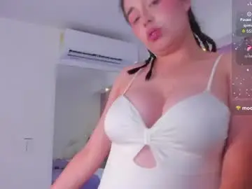 Chaturbate Live Porn of luna_bloomm_