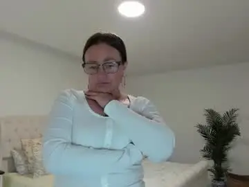 Chaturbate Watch Live Sex Cams of vika7333