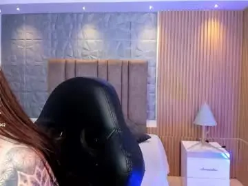 Chaturbate Live Sex Cam of charlotte_whitee1