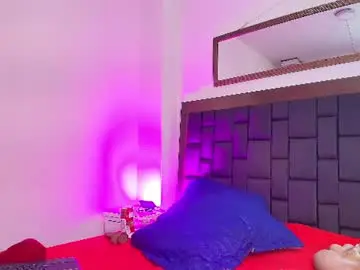 Chaturbate Live Porn of elenna_boobs_
