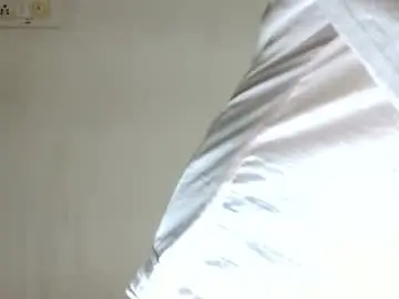 Chaturbate Best live sex cam show of loraa_baby
