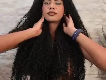 Chaturbate Watch Live Sex Cams of naomixjones1