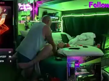 Chaturbate Free Porn Cam of katycouple69