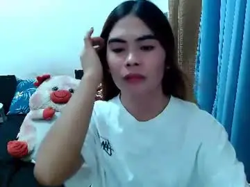 Chaturbate Live Porn of mikhayla_and_zeus_room