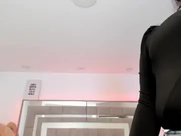 Chaturbate Live Sex Cam of nina_voss