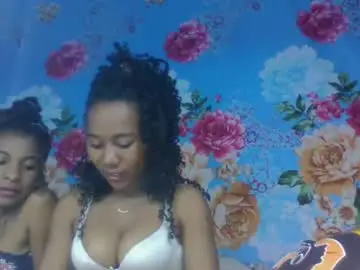 Chaturbate Live Sex Cam of anitaazzh