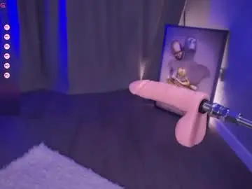 Chaturbate Watch Live Sex Cams of mentallymonika