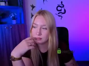 Chaturbate Live Sex Cam of playful_sophie