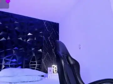 Chaturbate Live Porn of alondrasoomer