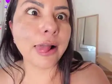 Chaturbate Live Sex of cailyn_hot