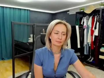 Chaturbate Best live sex cam show of julia__cherry_