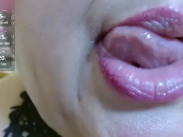Chaturbate Live Porn of kerly_doll