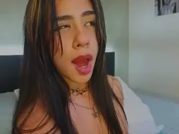 Chaturbate Sex Chat of emmi_collins
