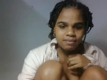 Chaturbate Adult Video Chat of delphineee