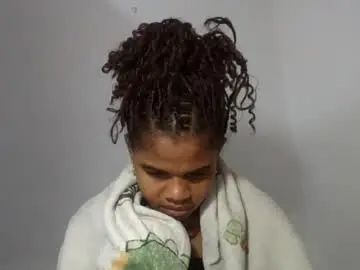 Chaturbate Best live sex cam show of delphineee