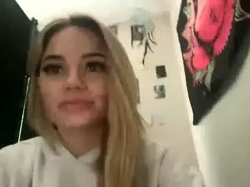 Chaturbate Live Sex Cam of britneycherry08