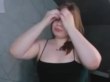 Chaturbate Live Sex Cam of pauline_moore