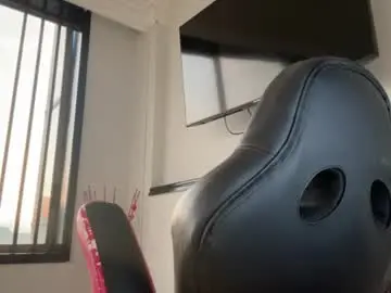 Chaturbate Live Sex Cam of blackk_perla