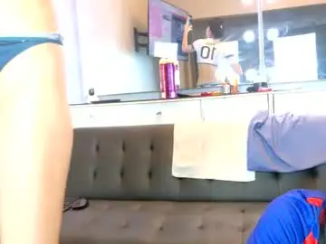 Chaturbate Best live sex cam show of tinycasey18