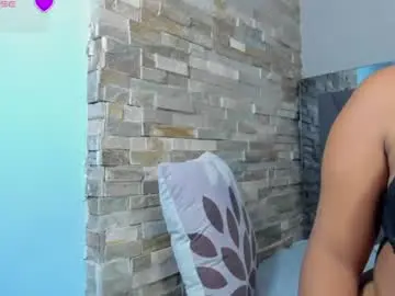 Chaturbate Live Sex Cam of briana_z