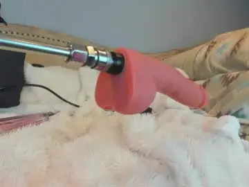 Chaturbate Best live sex cam show of eatmygingersnapps