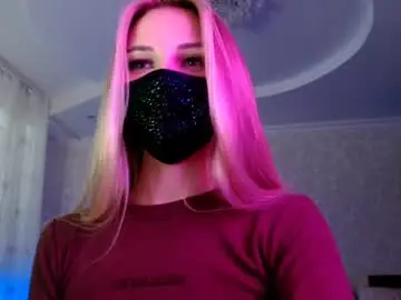 Chaturbate Live Sex Cam of iris_lave